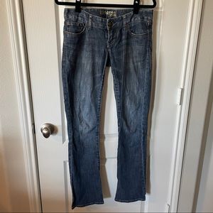 EXPRESS Jeans Zelda Barely size 2r medium wash denim jeans